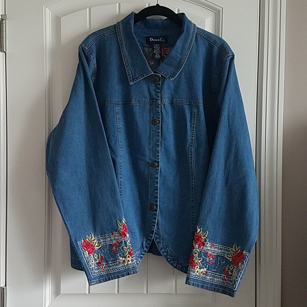 Embroidered Denim & Co XL denim jacket